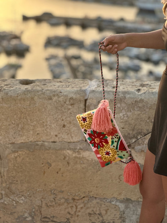 Clutch Tapizado Bordado Floral